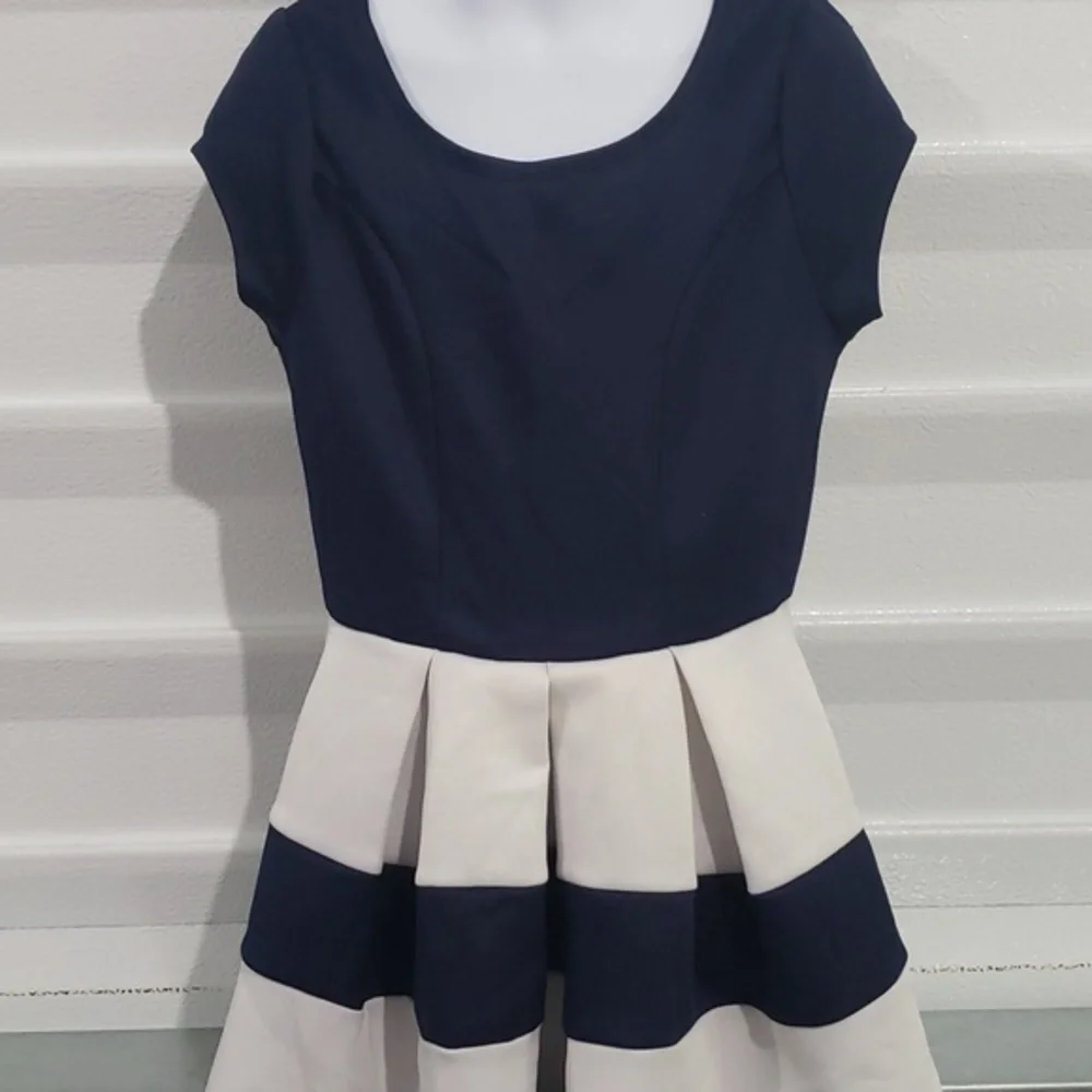 Girls dress size‎ 7